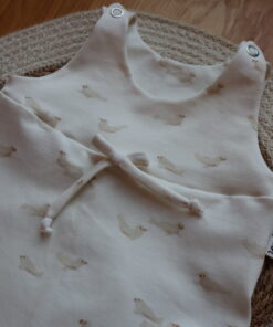 AYLUN Baby Strampler | Seehund-Ecru