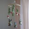 Gamcha Baby Mobile aus Filz | Kaninchen mit Pilz und Blätter