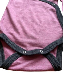 Alternative view of Glückskind Wickelbody Merinowolle & Seide | Rose