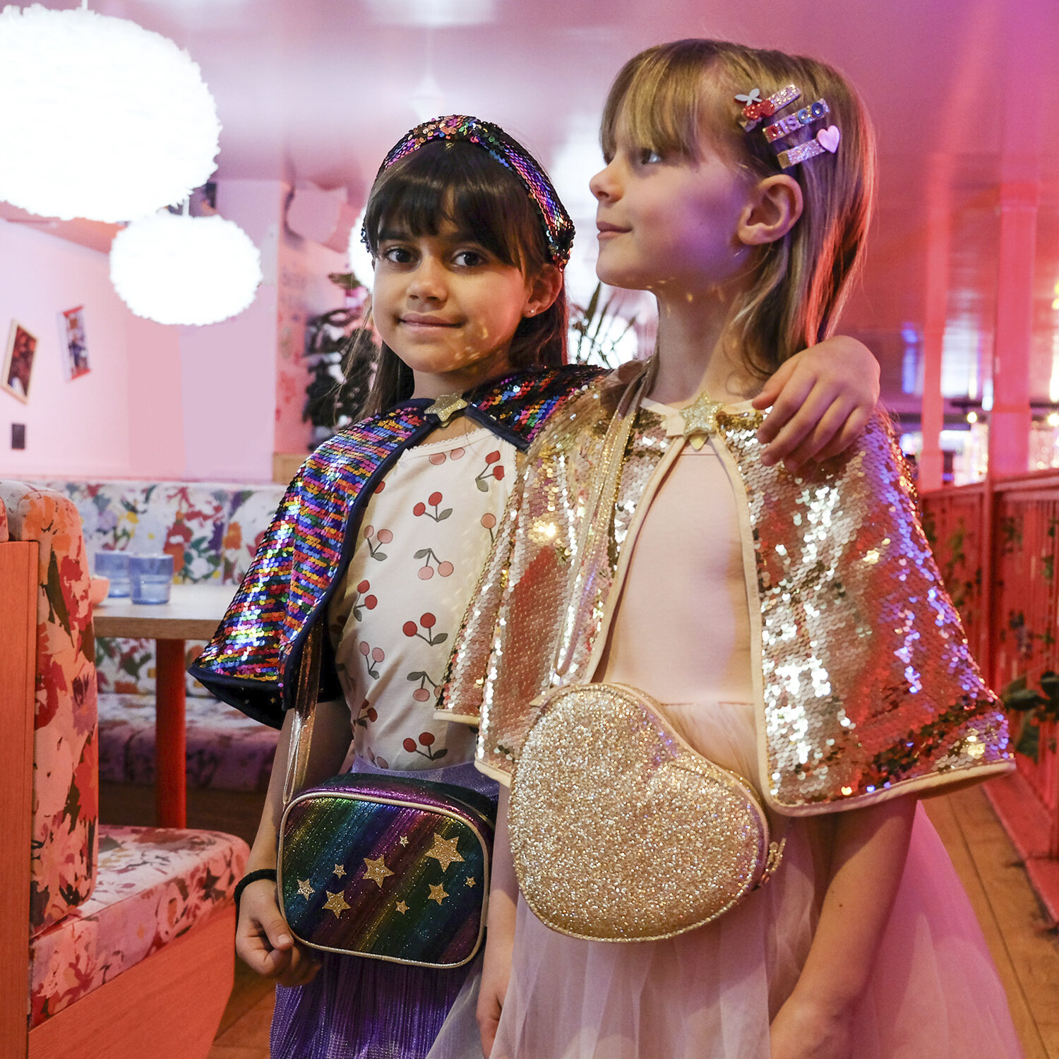 Rockahula Pailletten Umhang | Gold – Bild 5