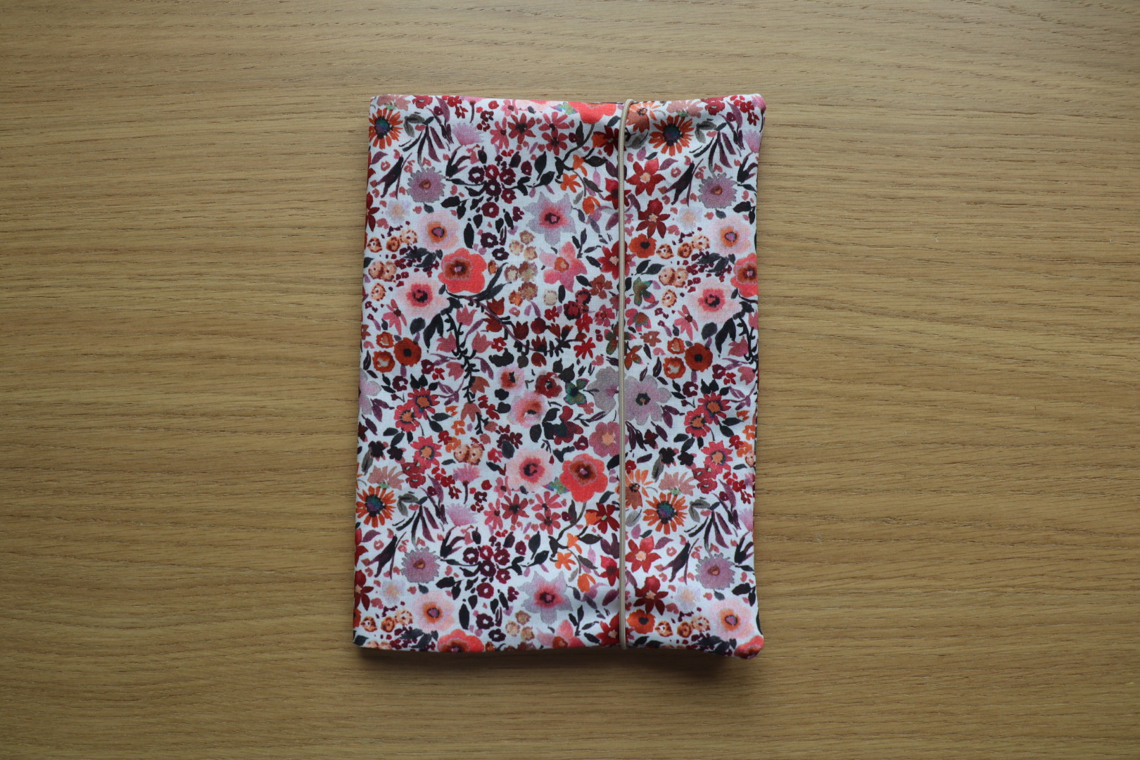 AYLUN Hülle Gesundheitsheft | Blumenwiese rot