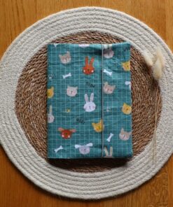 Hülle für Gesundheitsheft MEOW&WOOF von Aylun