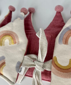 Stoffkrone | Geburtstagskrone REGEMBOGEN-Glitzer-Musselin mit Pompons