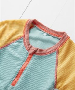 Badekleid langarm pistachio aus recycelten PFlaschen von Grass & Air