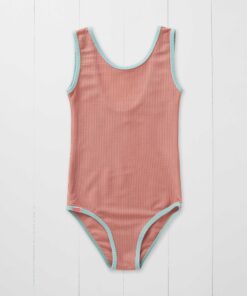 Badekleid rose aus recycelten PFlaschen von Grass & Air