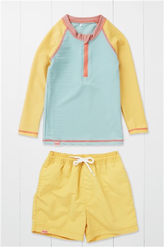 Badeshorts ochre aus recycelten PFlaschen von Grass & Air