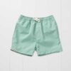 Badeshorts pistachio aus recycelten PFlaschen von Grass & Air