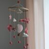 Gamcha Baby Mobile aus Filz | Himmelflug koral