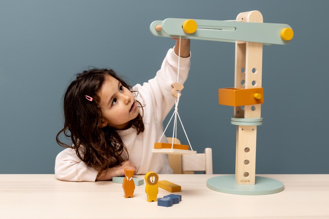 Trixie Holz Kran mit Tieren (ab 3J.) – Bild 2