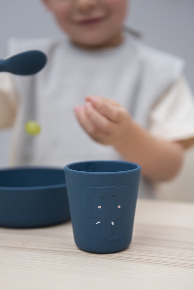 Trixie Silikon Becher 2er Set | Elefant – Perfekt für kleine Hände